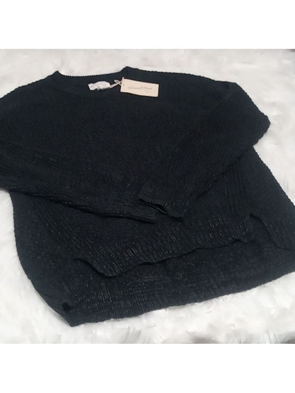 𝅺Universal Thread Pullover Sweater - Picture 10 of 10